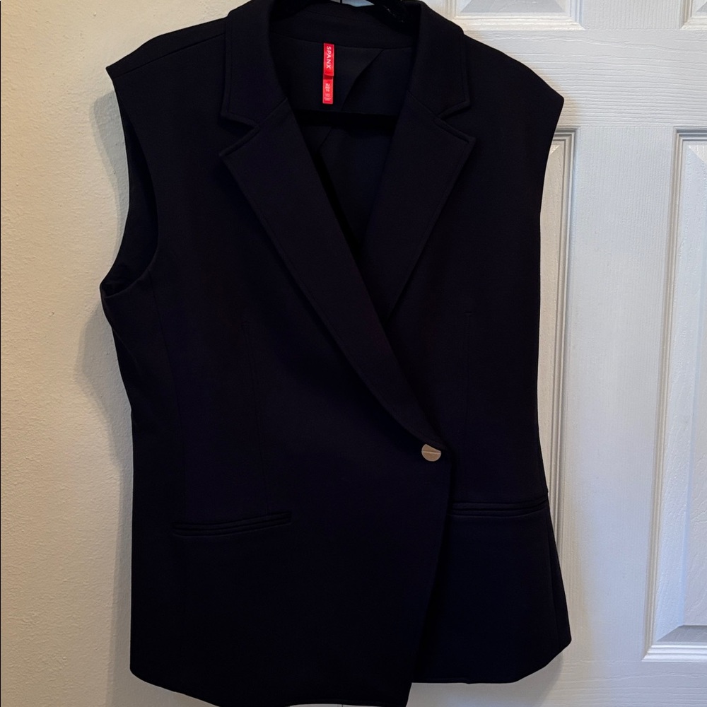 Spanx Sleeveless Vest - Picture 2 of 13